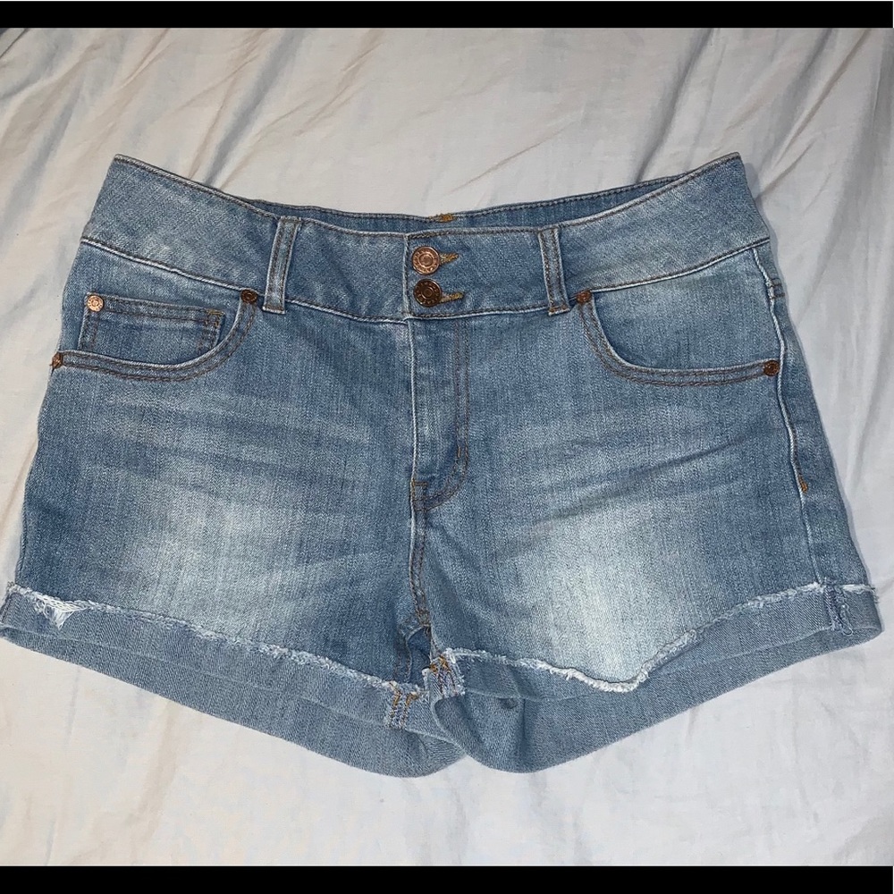 High wasted jean shorts